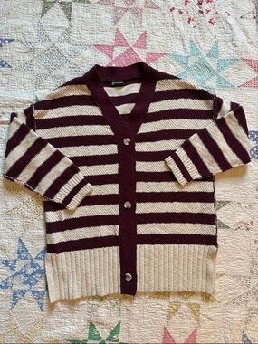 Striped V-Neck Button Cardigan Sweater - Burgundy & Cream
